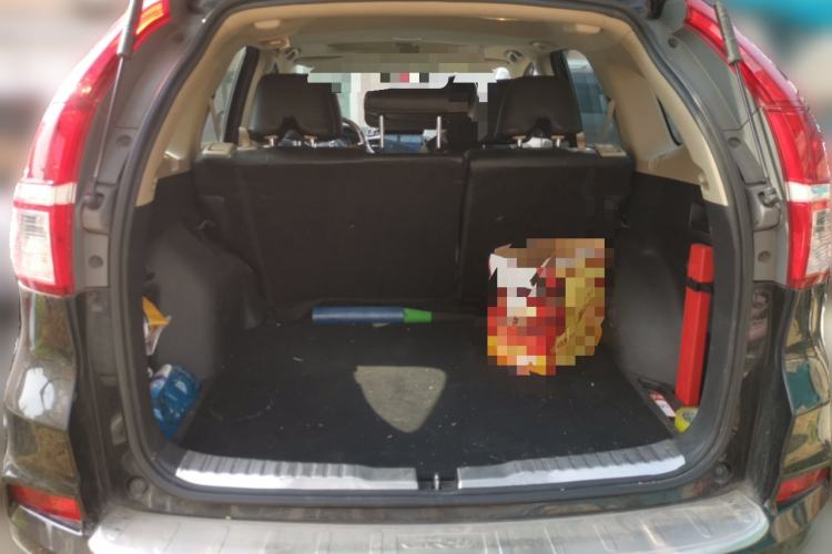 Used Honda CR-V 2016 2.0L two-wheel drive Urban Edition Trunk