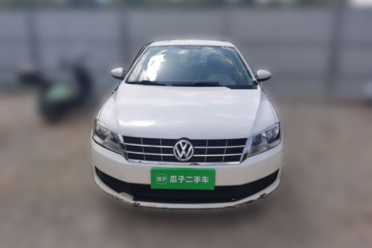 Used Volkswagen Lavida 2015 1.6L Automatic Fashion Edition Front