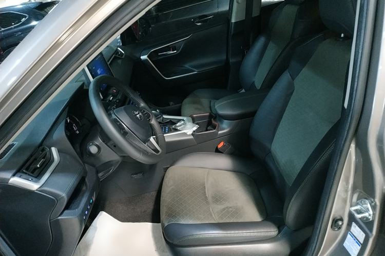 Used Toyota RAV4 2022 2.0L CVT 4x4 Style Plus Edition Left Front Seat
