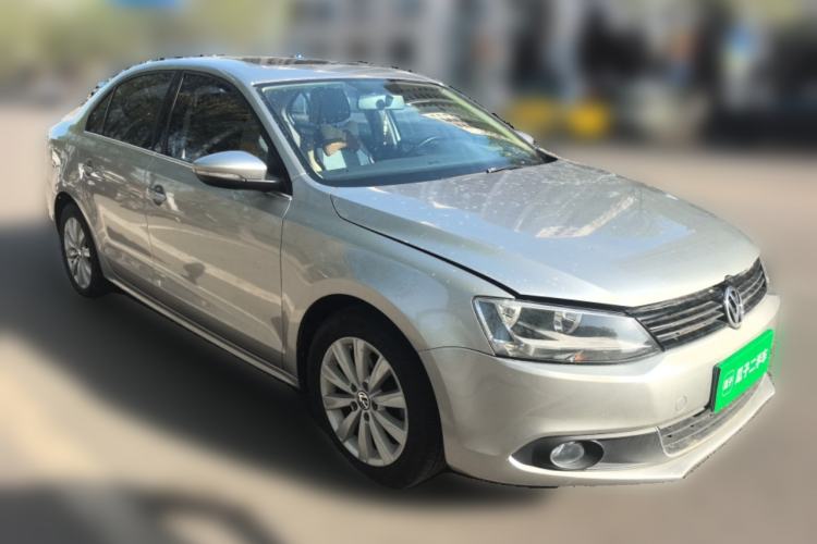 Used Volkswagen Sagitar 2014 1.6L Automatic Comfort Model Front Right 45 Deg