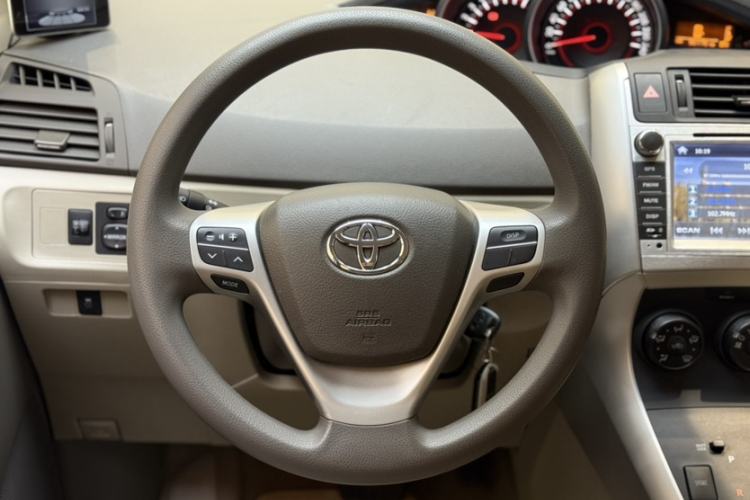 Used Toyota Verso 2014 Starlight 180E CVT Elite Edition
