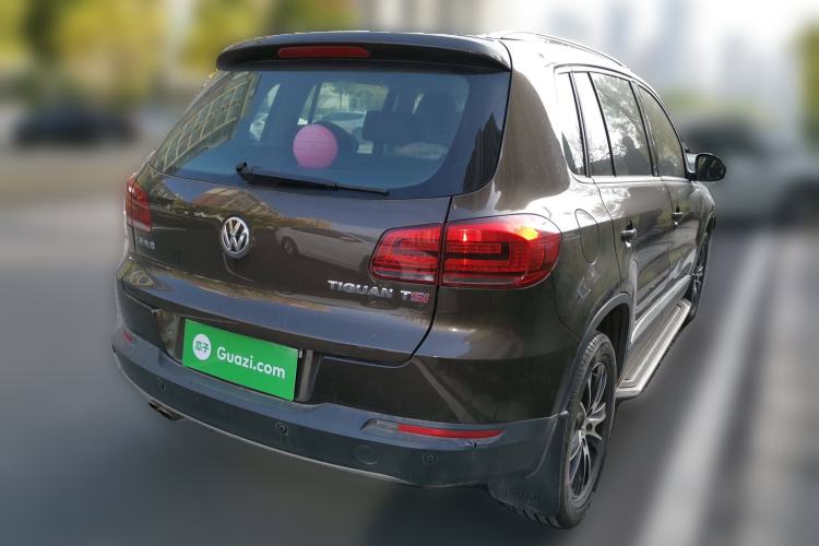 Used Volkswagen Tiguan 2015 1.8TSI Automatic Two-Wheel Drive Luxury Model Rear Right 45 Deg