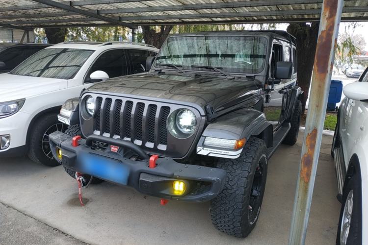 Used Jeep Wrangler 2019 2.0T Sahara Four-Door Version China VI Emission Standard