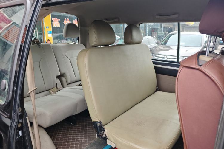 Used FORTHING Lingzhi 2017 M5 1.6L Standard Model