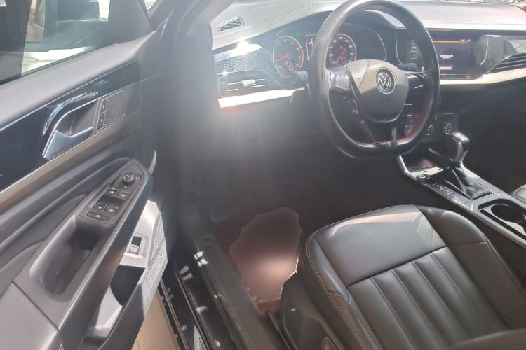 Used Volkswagen Passat 2020 Revised Version 280TSI Business Edition China VI Standard
