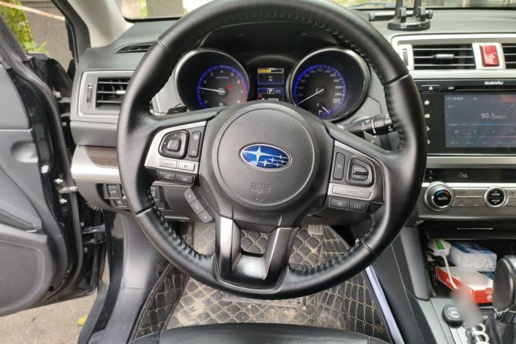 Used Subaru Outback 2015 2.5i Luxury Navigation Edition Steering Wheel