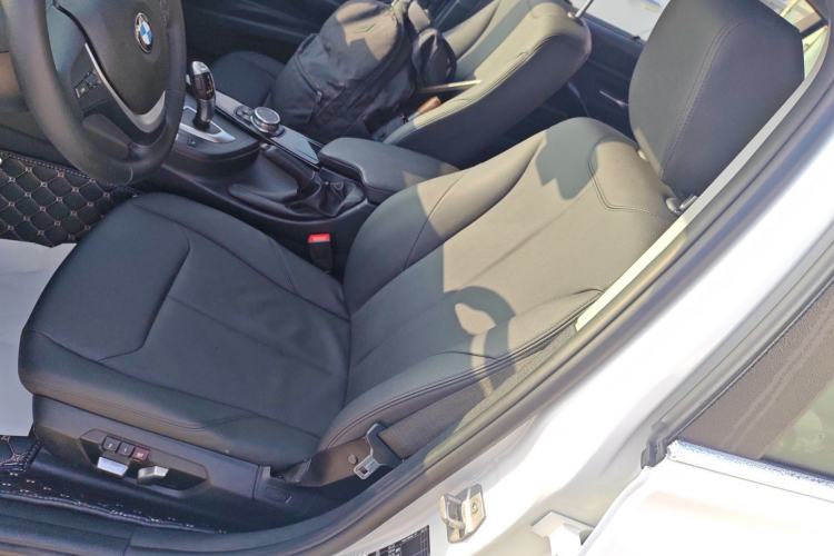 Used BMW 3 Series 2016 320Li Ambition Model
