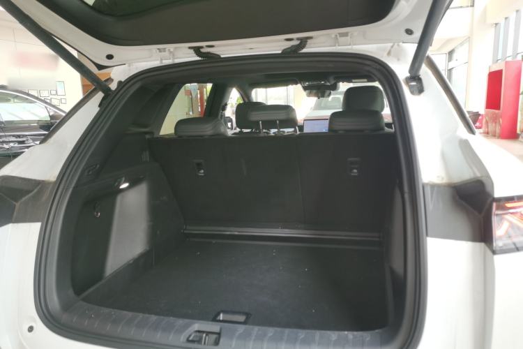 Used BYD Song L DM-i 2025 Intelligent Driving Version 112 km Beyond-Range Type
