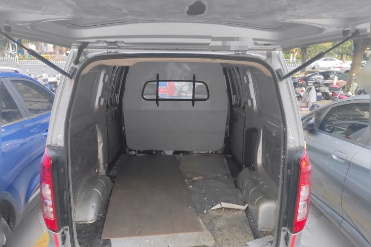 Used Wuling Hongguang V 2021 1.5L Jingqu Edition Enclosed-Window Vehicle LAR