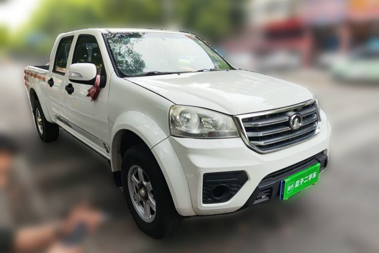 Used Great Wall Wingle 5 2017 2.0T European-spec Diesel Two-Wheel Drive Entry-Level Small Double-Cab GW4D20E Front Right 45 Deg
