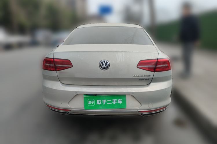 Used Volkswagen Magotan 2017 330TSI DSG Luxury Model
