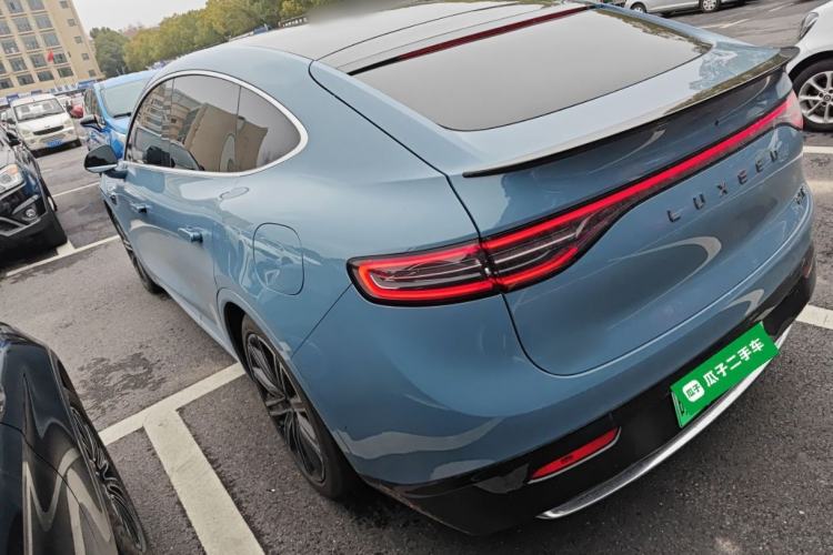 Used Hima Luxeed R7 2024 All-Electric 736 km Ultra