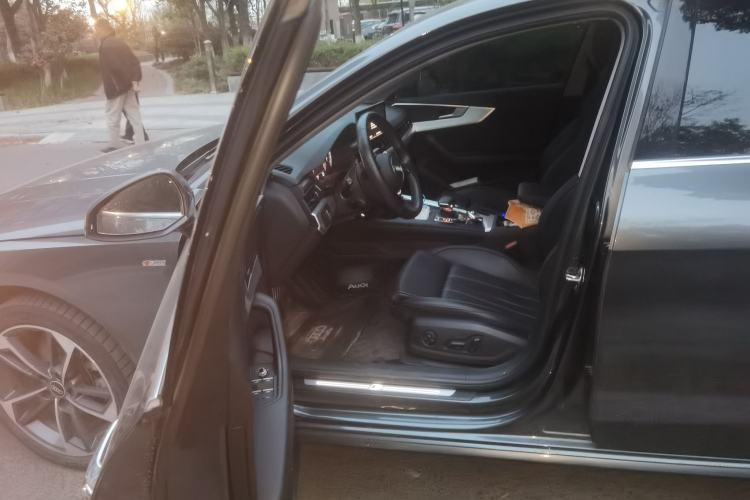 Used Audi A4L 2022 40 TFSI Fashion Dynamic Model