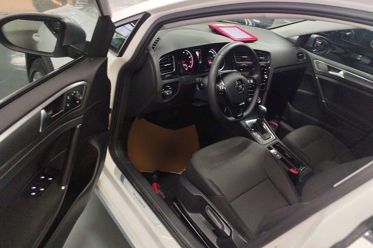 Used Volkswagen Golf 2019 1.8TSI Travel Edition