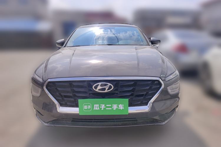 Used Hyundai Mistra 2021 1.8L CVT LUX Premium Edition Front