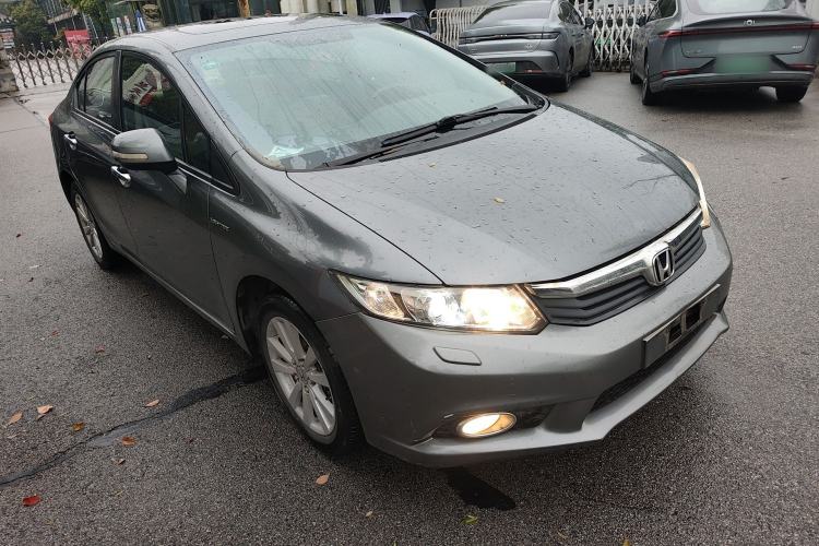 Used Honda Civic 2013 10th Anniversary 1.8L Automatic Luxury Edition Front Right 45 Deg