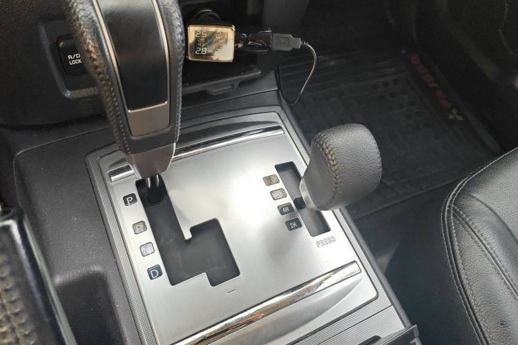 Used Mitsubishi Pajero 2015 3.0L Automatic Elite Plus Version China V Standard Gear Lever