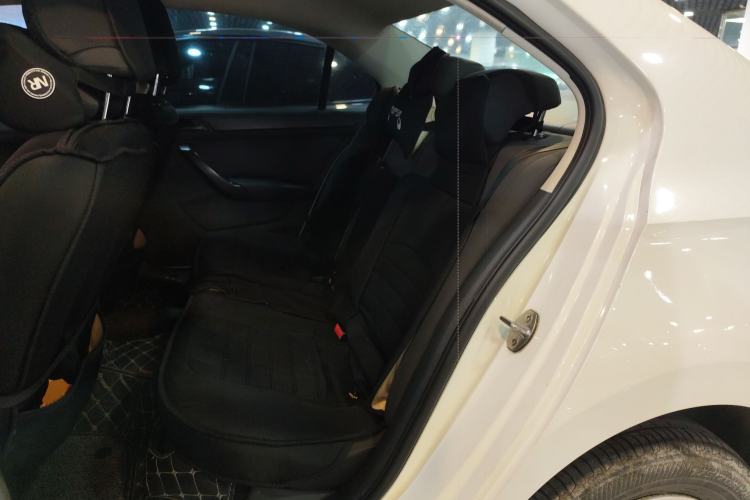 Used Volkswagen Santana 2016 1.6L Automatic Fashion Edition
