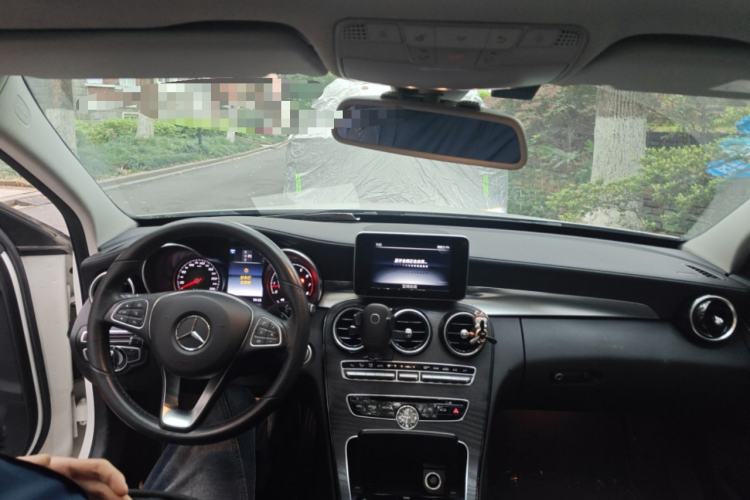 Used Mercedes-Benz C-Class 2016 C 200 L Sport Edition Center Console