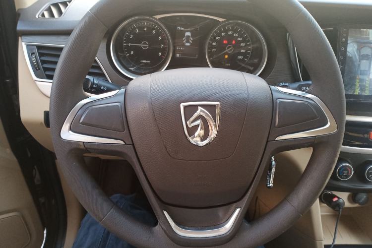 Used Baojun 730 2016 1.5L Manual Standard Version 7 Seats