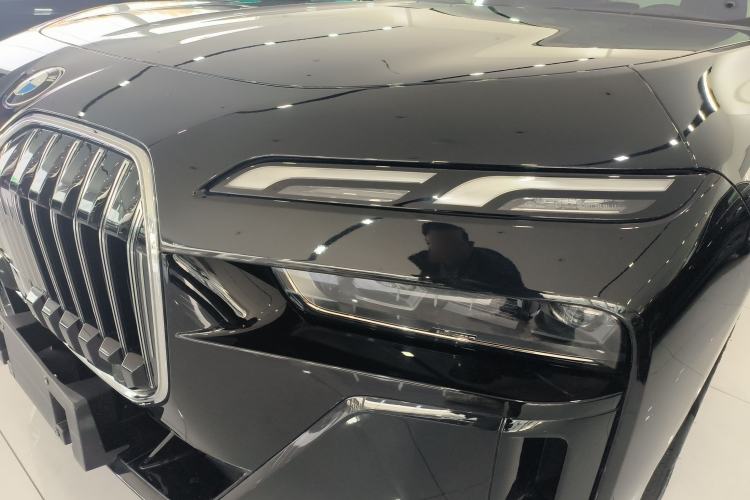 Used BMW 7 Series 2023 735Li M Sport Package Left Front Headlight