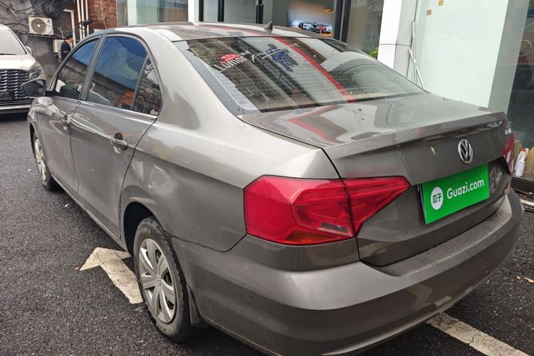 Used Volkswagen Jetta 2017 1.5L Manual Fashion Edition