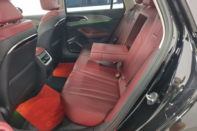 Used Hongqi H5 2024 2.0T Automatic Smart Connect Flagship Edition
