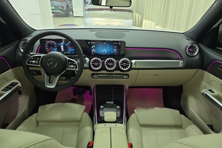 Used Mercedes-Benz EQB 2022 EQB 260 Interior 4