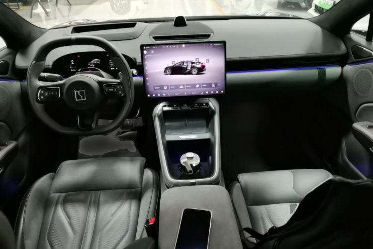 Used Zeekr 007GT 2025 Rear-Drive Intelligent Driving Version 75 kWh Center Console