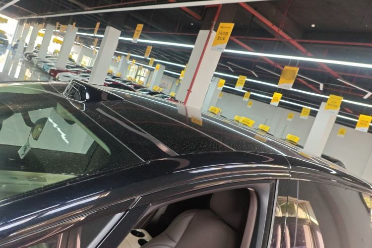 Used Li Auto MEGA 2024 Ultra Model Roof