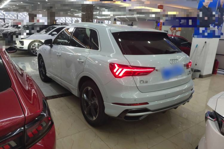 Used Audi Q3 2022 35 TFSI Fashion Dynamic Model