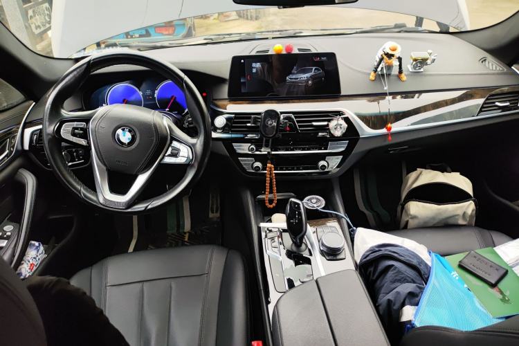 Used BMW 5 Series 2018 525Li M Sport Package Center Console