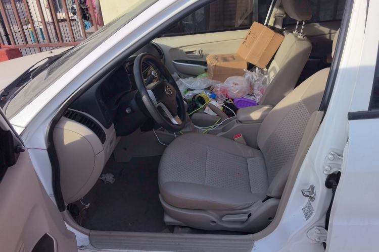 Used Soueast V3 Lingyue 2014 1.5L Manual Entry-Level Version Left Front Seat