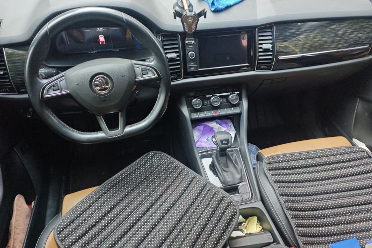 Used Skoda Kodiaq GT 2019 TSI330 Two-Wheel-Drive Luxury Edition China V Standard Center Console