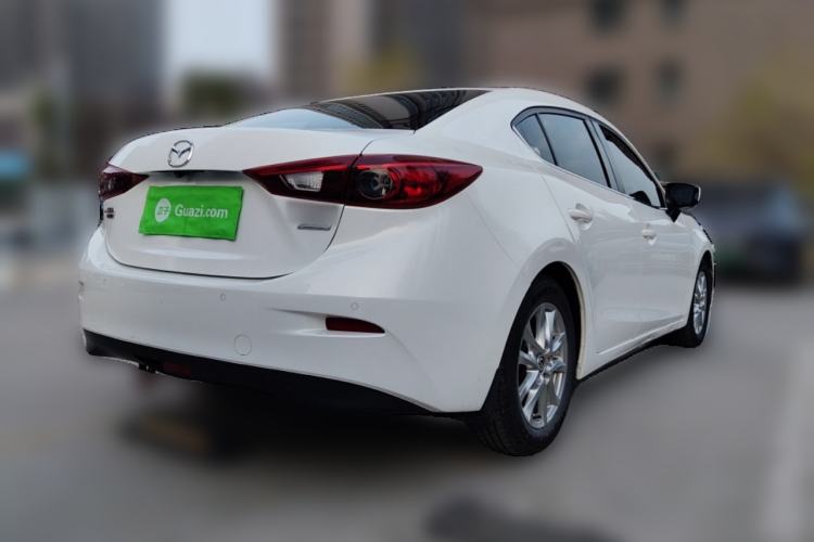 Used Mazda 3 Axela 2014 Sedan 1.5L Automatic Luxury Model