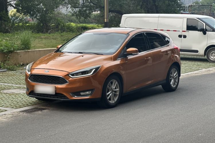 Used Ford Focus 2015 Hatchback EcoBoost 125 Automatic Supreme Style Edition
