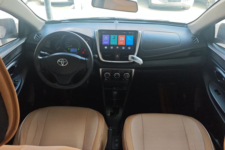 Used Toyota Vios 2019 1.5L CVT Innovation Edition Center Console