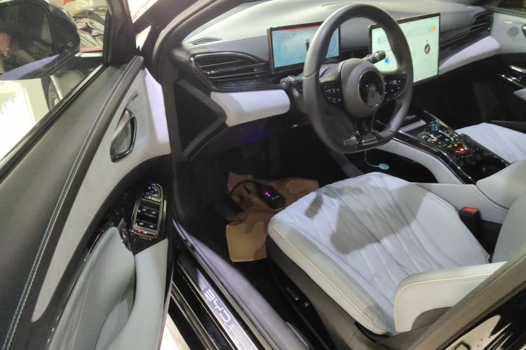 Used BYD Seal 2022 550 km Standard Range Rear-Wheel Drive Prestige Version
