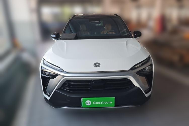Used Nio ES8 2022 75 kWh Signature Edition Six-Seater Front