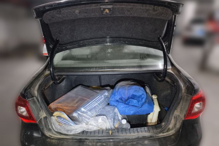 Used Volkswagen Bora 2011 1.6L Manual Comfort Version Trunk