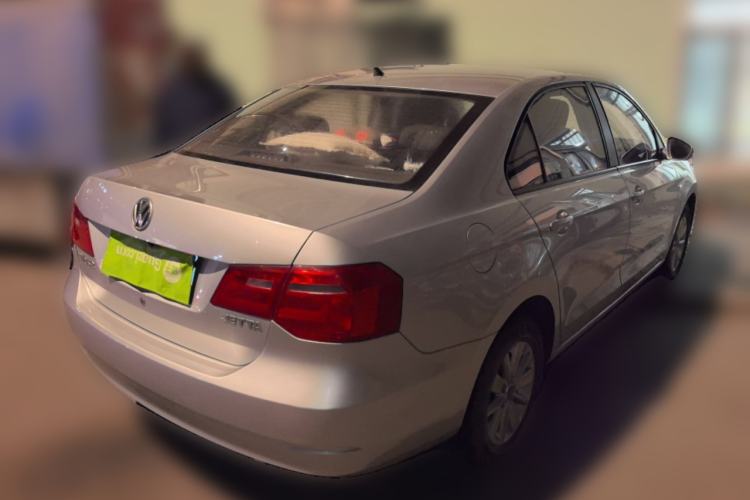 Used Volkswagen Jetta 2015 Value Edition 1.6L Manual Fashionable Style Rear Right 45 Deg