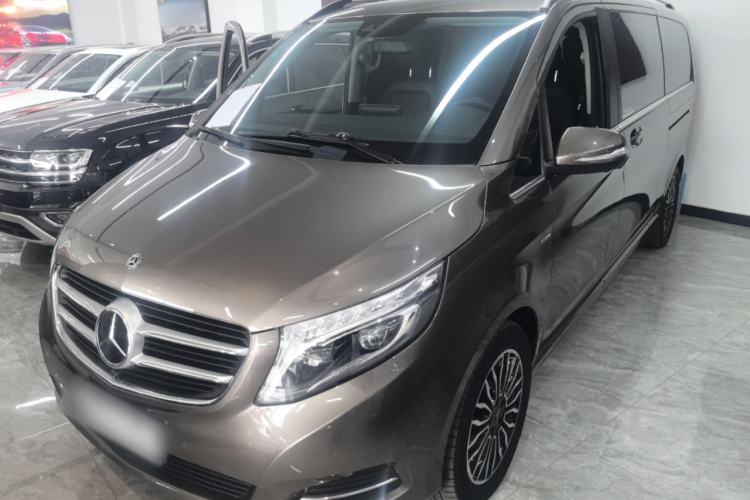 Used Mercedes-Benz V-Class 2017 V 260 L Prestige Extended Edition Exterior 1