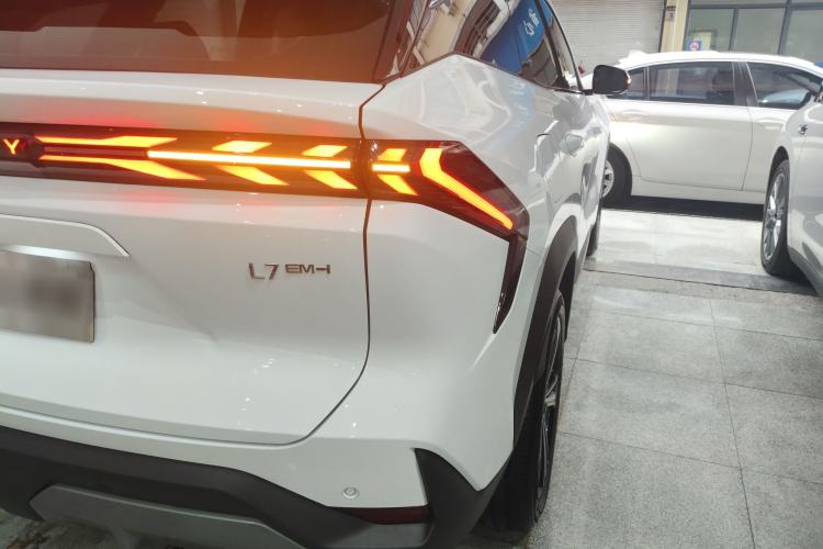 Used Geely Galaxy L7 2025 EM-i 115km Exploration+ Edition Right Rear Taillight