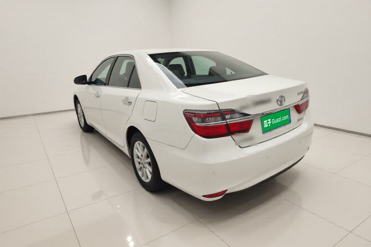 Used Toyota Camry 2016 2.0G 10th Anniversary Leading Edition Exterior 2