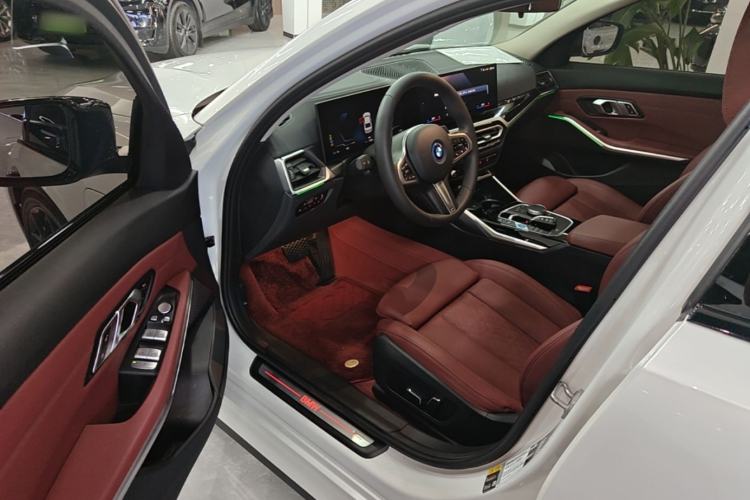 Used BMW i3 2024 eDrive 35 L