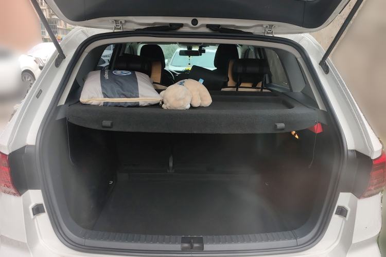 Used Volkswagen Tharu 2020 280TSI Two-Wheel Drive Luxury Plus Version China VI Standard
