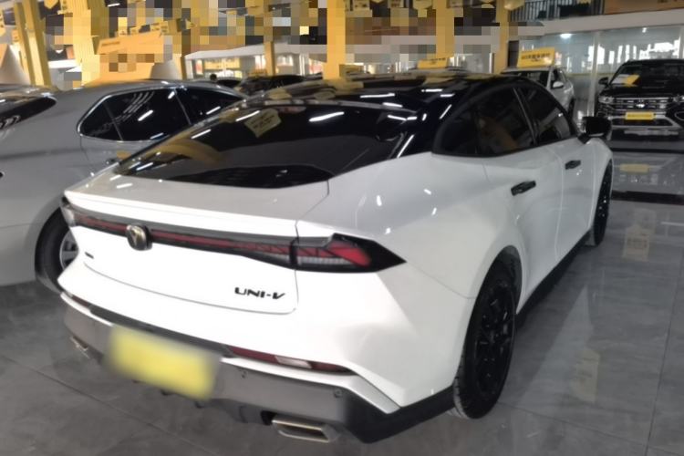 Used CHANGAN UNI-V 2024 1.5T Prestige Edition
