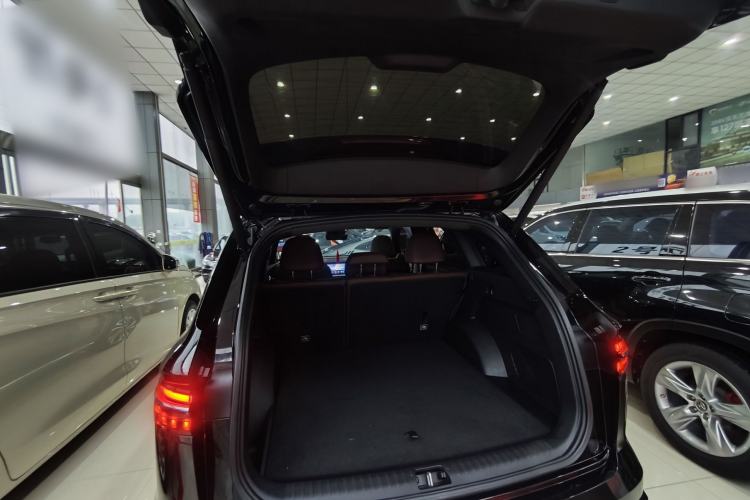 Used Geely Auto Monjaro L 2021 2.0TD DCT EVO Two-Wheel Drive Smart Luxury Version Trunk