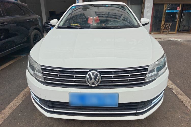 Used Volkswagen Lavida 2015 1.6L Manual Fashion Edition