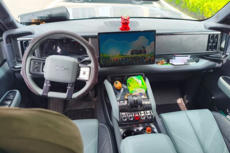 Used Formula Leopard 5 2023 Explore Edition
